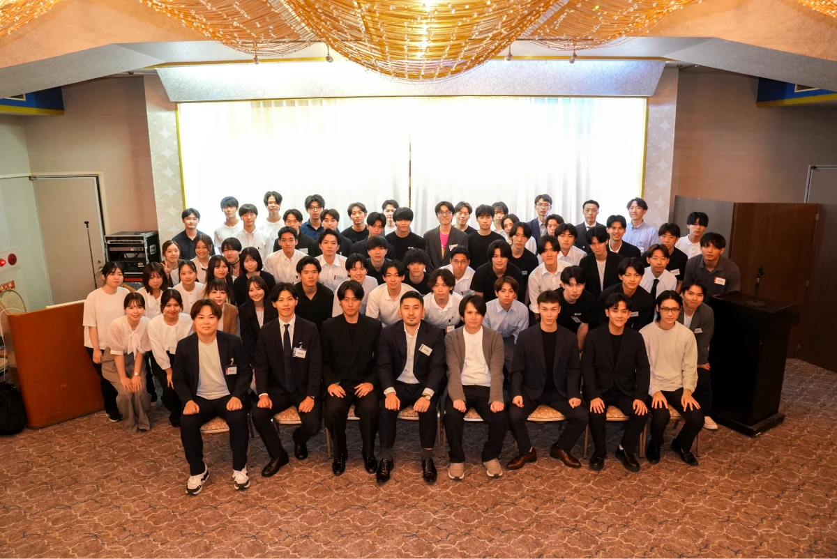 VEXUMのメンバー集合写真